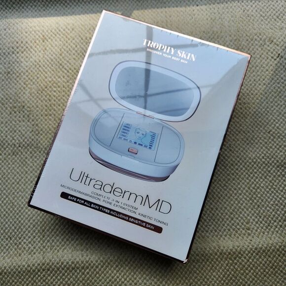 Trophy Skin UltradermMD 3 in 1 Microdermabrasion Deep Skin Exfoliation Machine - Picture 4 of 6